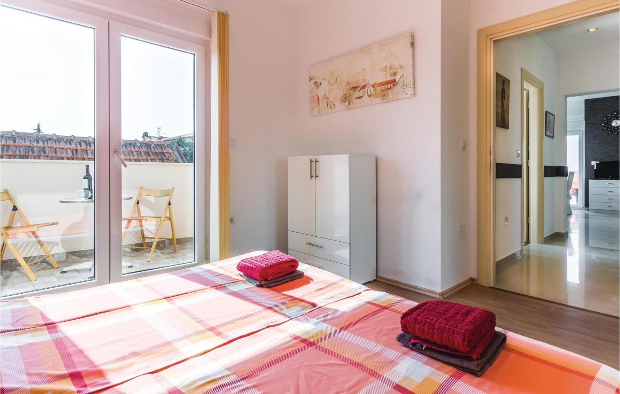 Stunning Apartment In Fazana With House Sea View מראה חיצוני תמונה
